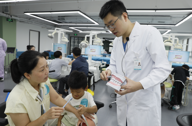 寓教于乐，让孩子学会正确刷牙